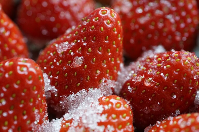 sugared strawberries, sugar, strawberries-6229020.jpg